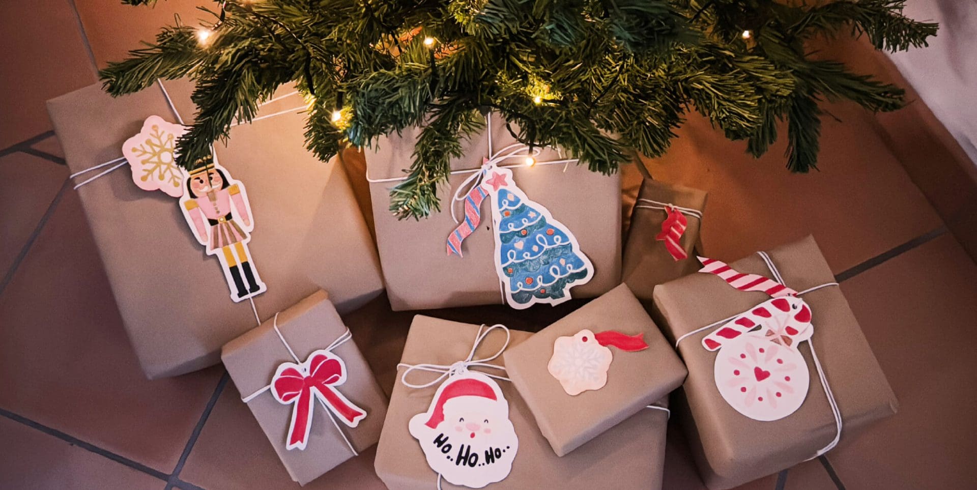 decora pacchi Natale regali
